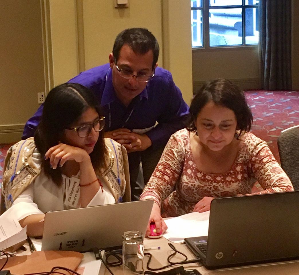 Rene Arrazola (CDC) gives GYTS-related technical assistance to Pia Alvarez and Nora Dias (country representatives from the Chile Ministry of Health).